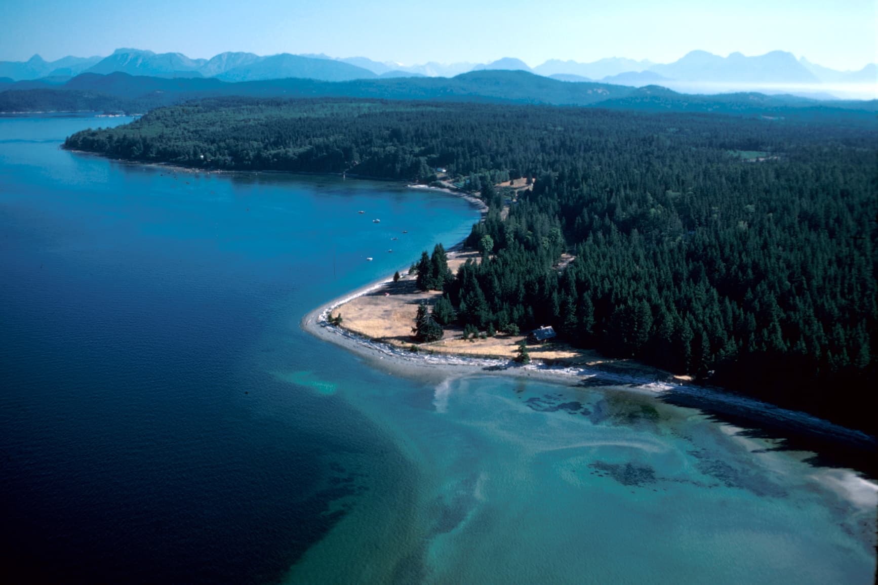 Smelt Bay Provincial Park
